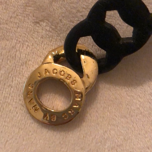 Marc by Marc Jacobs black turnlock bracelet - Picture 4 of 6